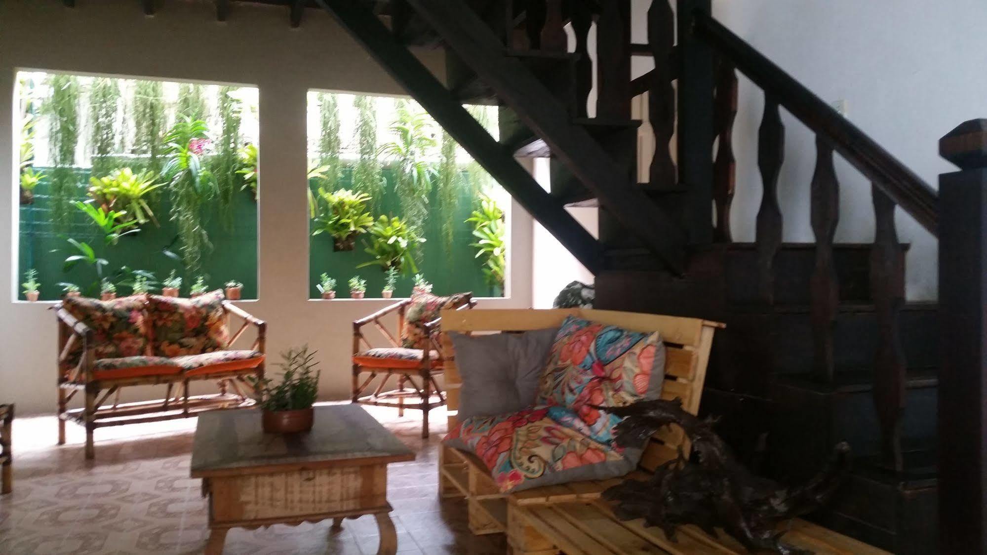 Hostal Maracujá *